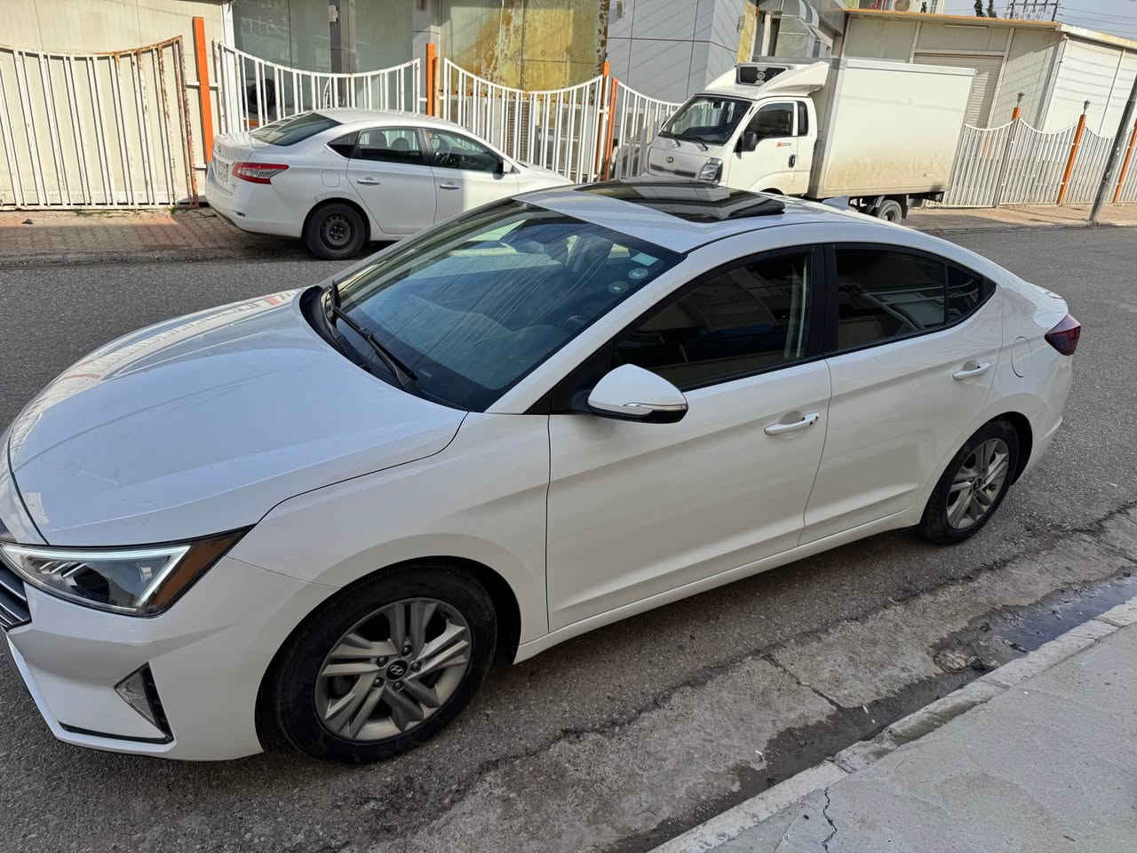 النتر 2020 وارد امريكي 
داخله كلين
بيها حادث بالعراق بالصندوق
بيها تعديل بارد باالصندوق وبالحوض
محرك 20 دوش 
كير AT
السياره (بدون صبغ)
بيها فتحة سقف
وبصمه تشغيل وبواب
رادارات امامي وجانبي 
تحديد مسار 
السياره ماشيه 91 كيلو متر 57ميل
السياره فول بدون جلد
مكان السيارة اربيل
للاستفسار 
***********
***********
السعر 147 أربيل, العراق
