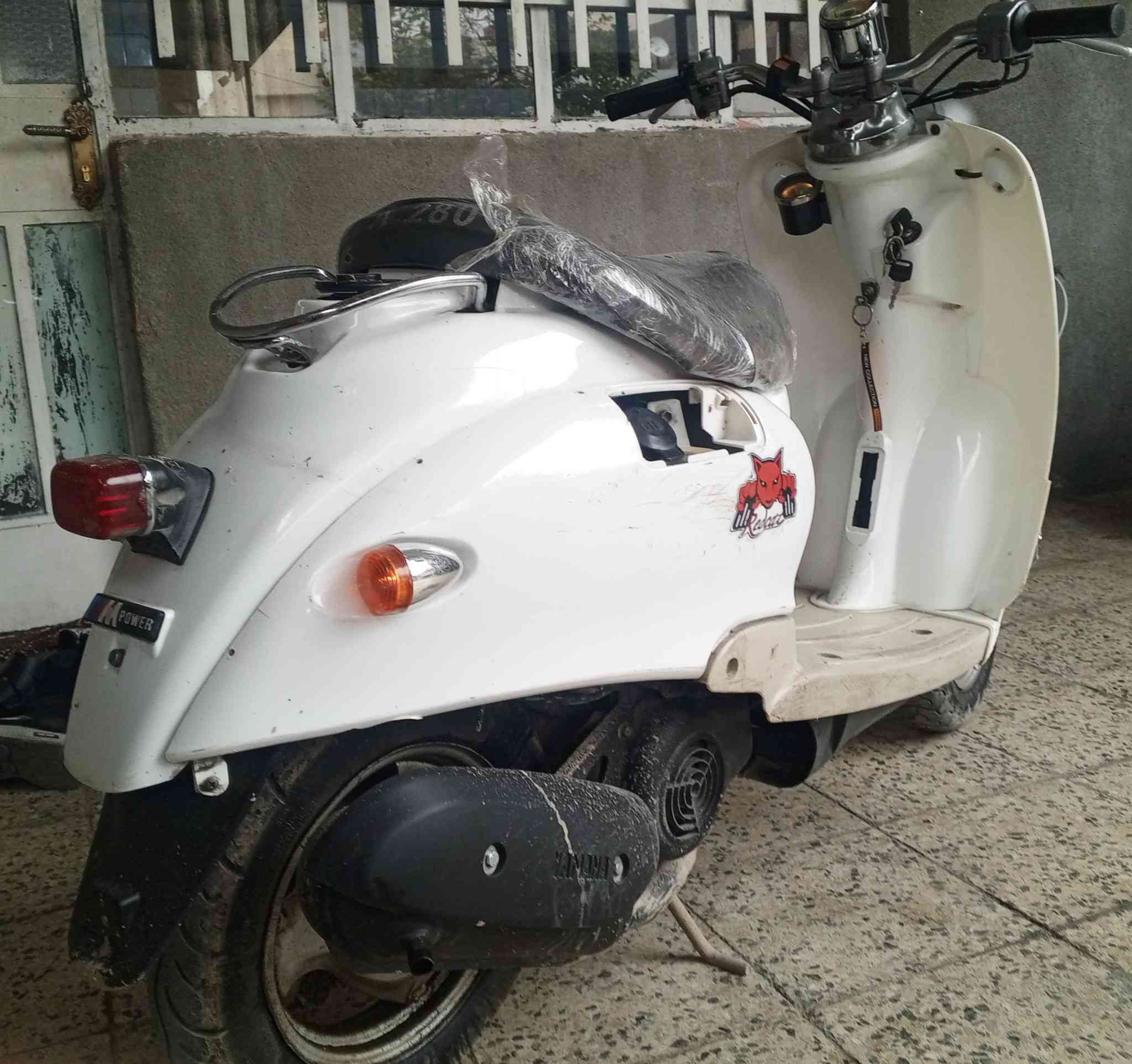 السلام عليكم
دراجه عبد الحليم 60 
دراجه اي نقص مابيها مكينه ممفتوح كابريتا بلادي كهربائيات كله شغال  
سعر275بي مجال  
***********
