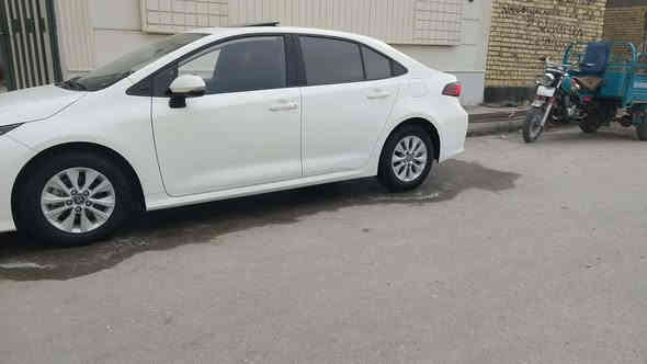 كورلا خليجي موديل 22 بنزين* رقم مثنى مكفولة فول مواصفات بصمه فتحه سقف تبريد قطعتين تحكم  كامره دواره لد نهاري حساسات امامي وخلفي تخم تاير ويل كروم اشاير بلمري حداديه تبريد شرط 
سعر 142 وبيه مجال لطيبين 
***********
