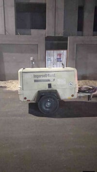 للبيع كمبريسر 07816697527