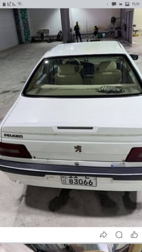 بيجو لميس 2013 سياره بدون صبغ بيها شويه بل هلال الي يم القبق مال بانزي...