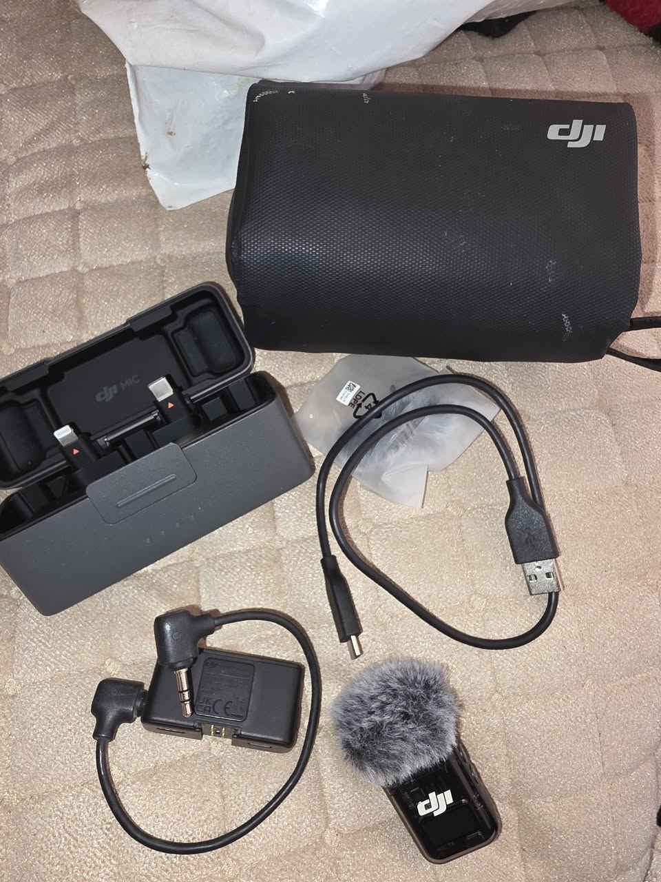 بيع DJI Mic 2 
350الف البصره الهارثه


**إذا كنت صاحب هذا الإعلان وتريد حذفه لأي سبب، رجاءا أرسل رسالة إلى الدعم الفني**