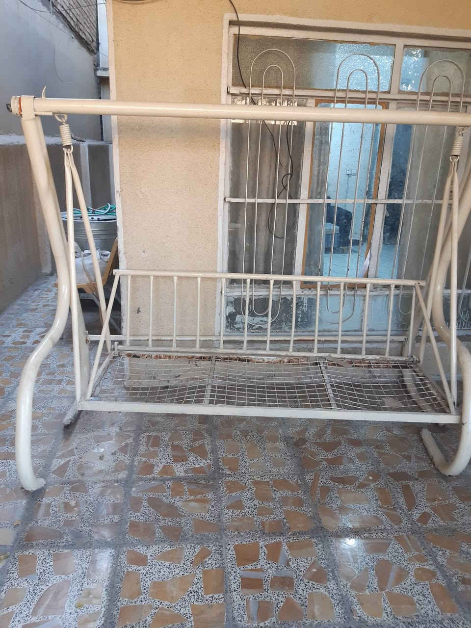 مرجوحة للبيع يرادلها ترتيب شوية ب٦٥ الف 
بغداد الشعب 
للاتصال ***********

