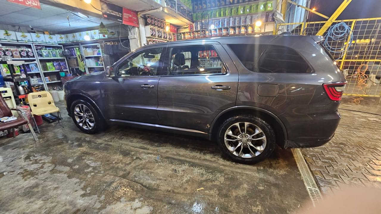 السلام عليكم اخوان
دورنكو موديل ٢٠١٩ للبيع السيارة فول مواصفات عدا الفتحة 
السيارة استعمال شخصي مكفول كير ومحرك حادثه جاملغين امام مبدلات مكفول شواصي وفقط ايرباك الخلفي  بالكشن الامامي طاك باقي الايرباكات سليمه وموضح صور الحادث والسونار ضمن الصور السيارة مكانها بابل رقمها بغداد
السعر ٢٣٠ وبيه مجال بسيط
للتواصل 
***********
