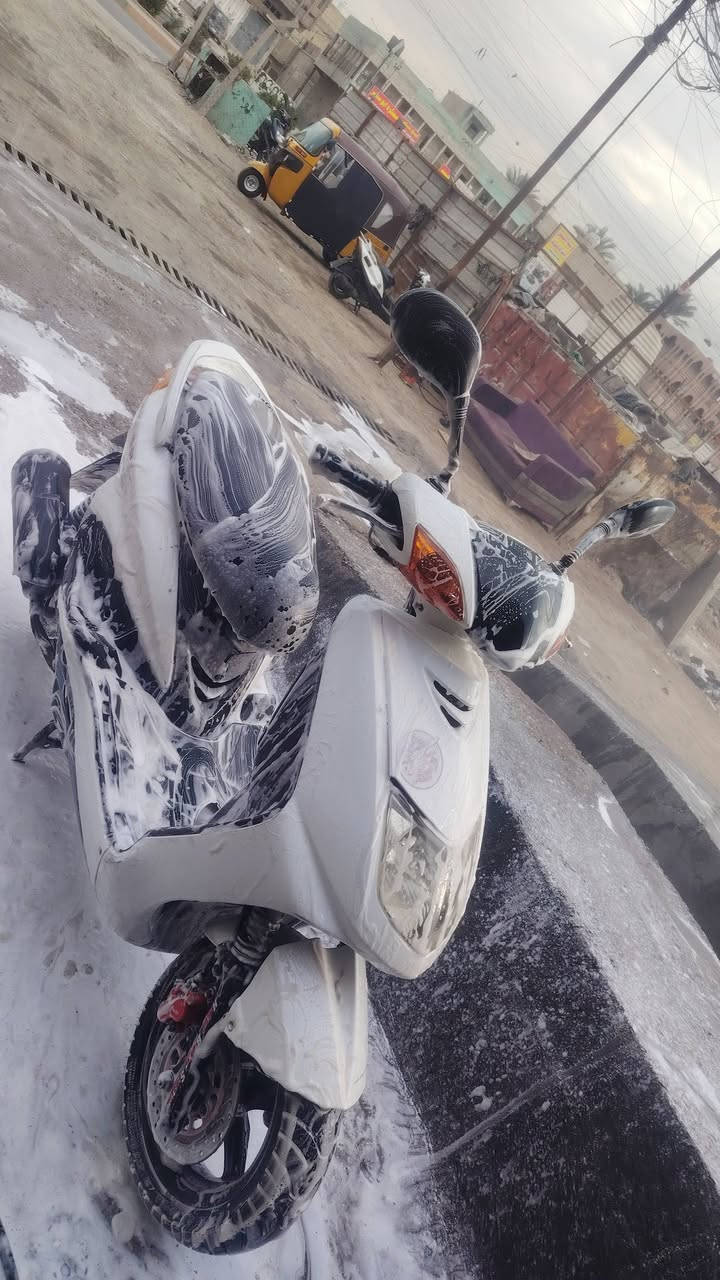 سلام عليكم سكنس كوري نثيه ١٤٠ للبيع مكان بغداد ام كبر والغزلان 
ما بيها اي نقص كلشي شغال 
لايتات +هورن +سلف+ هندر +اشاير +  كلشي شغال 

السعر 550 وبيها مجال 
اتصال رقم ‭***********
