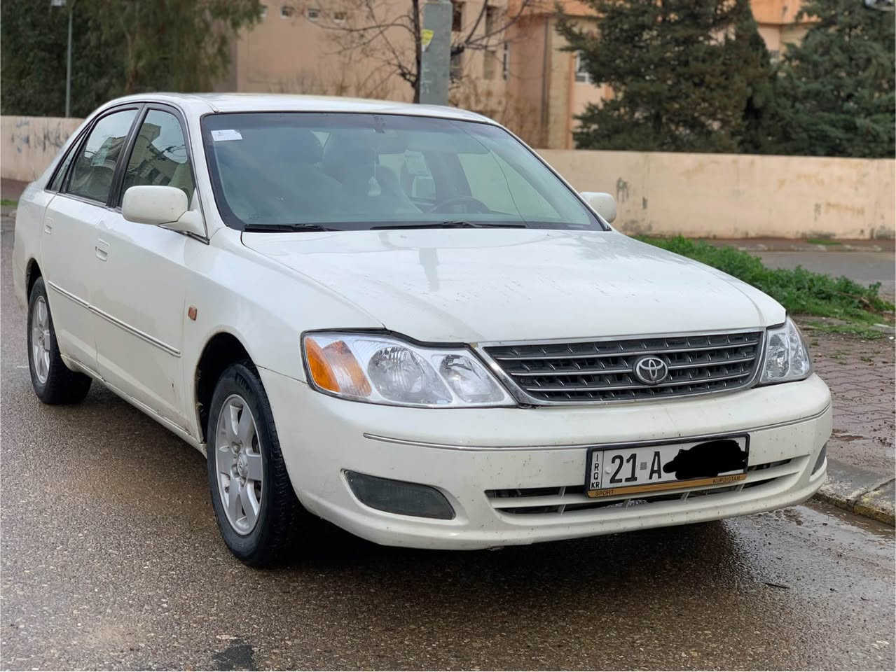 باسم الله الرحمن الرحيم 

ئە ڤەلۆن مۆدێل ٢٠٠٢
مەکینە ٣٠٠٠ محەسەن 
حیزام بۆیاخ پشتو پێشی هیچی پێوە نیە  
مەکینە گێڕ بە شەرت سەنەوی تا ٢٠٣١ تازەیە
 بە ناوی خۆمە
 وەکالە تحویل خرامە بڕاوە وەرگە راو بە شە رت 
٦٧ گە لاو مجال 
***********
شوێن چمچمال شمشمل, السليمانية
