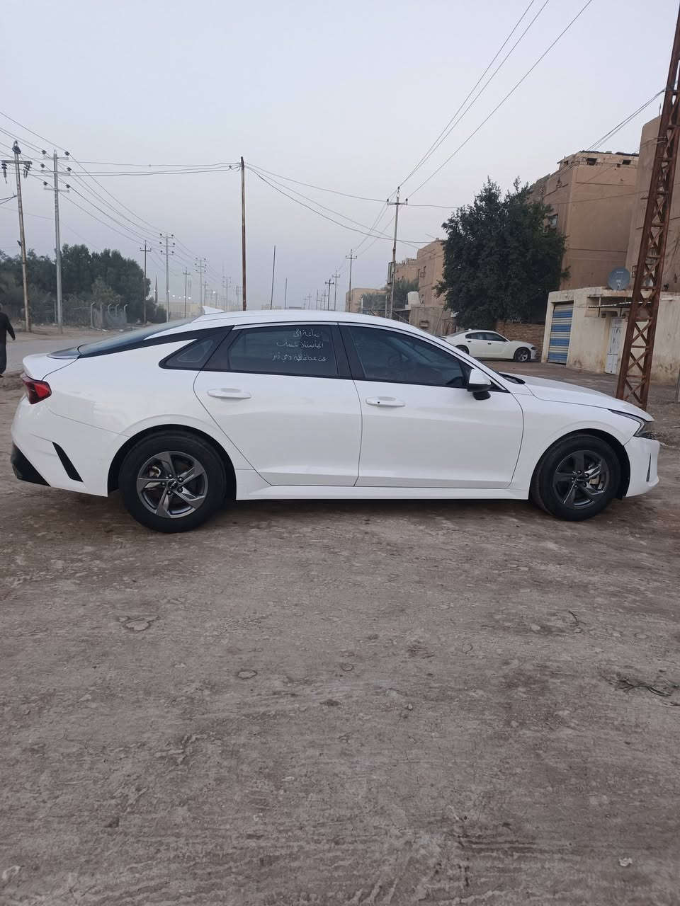 السلام عليكم// كي فايف موديل 24 ماشيه 16 الف سياره جديده ليبل واحد دخول جديد كتاب شهداء ذي قار شرط وكاله  عامه سعرها 178 بيه مجال رقمي واتساب, ***********
