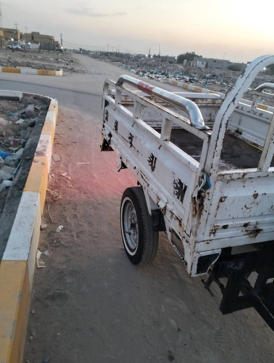 سلام عليكم ستوته لبيع موديل 13نضيفه كهرباءياته شقاله وراق كامله من لوكيل مدوره نضافه مثل لبصوره سعر واحد 600وبيه مجال مكاني ناصريه حي لفداء شارع ابو لبنان سفسار عله رقم ***********
