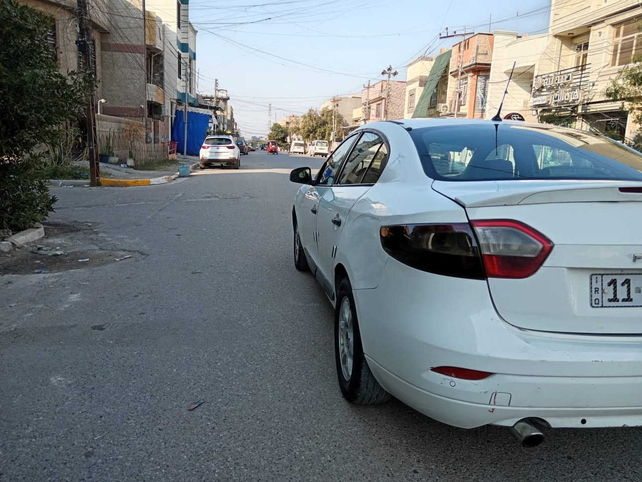 السلام عليكم رينو فلونس ٢٠١٢مكينه وكير مكفولات غرفه جديده شواصي جدد كهربئيات شغاله تخم تاير صدر زين سياره حلوه ترايهه ناعم بدون ضربه قويه بيهه صبغ حزام بدون خياس كير اوتو مكينه قبق اصفر المرغوب كير ميكانيك رقم دولي هزه جديده السعر ٤٦مكان السياره بغداد الحريه الاتصال ***********
