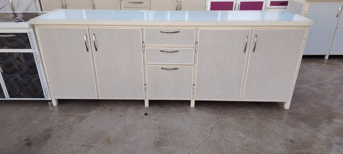 معرض حمزه
لبيع الاثاث المنزليه (مستعمله+جديد)
العنوان برطله سايدين اربيل مفرق باصخره 
للاستفسار الاتصال على الارقام: 
***********
***********
