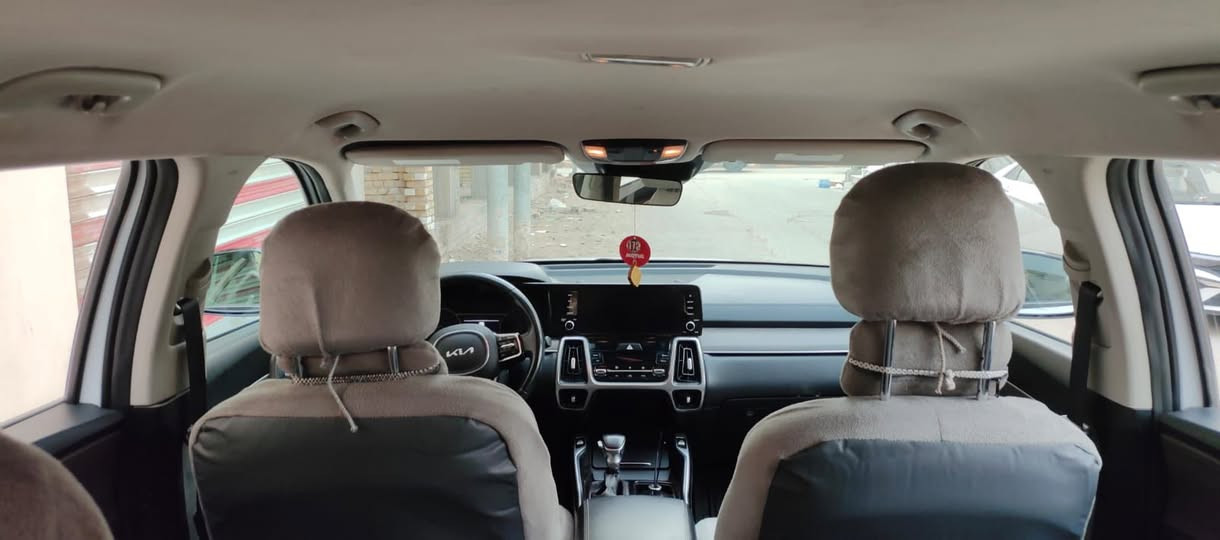 كيا سورنتو موديل ٢٠٢٢ أمريكي 
محرك  ٤ سلندر  ٢.٥  GDI  
أبيض اللون ماشية ٧٩ ألف كيلو
الرقم أربيل إنكليزي
حادثها بابين الجهة اليمنى 
بيها بارد قليل ومصلح 
 ٧ راكب 
كشن السايق كهربائي  
الاتصال .. واتساب 
***********
