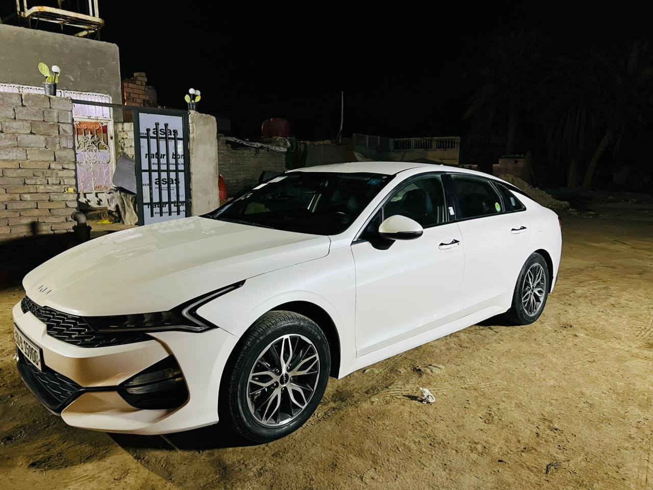 السلام عليكم كي فايف موديل ٢٢كفاله عامه فول عده البنوراما رقم انكليزي تحويل ثاني يوم السعر ٢٠٠ وبيه مجال *********** وارد كوري
