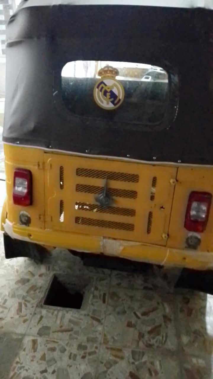 سلام عليكم
شباب تكتك زيل موديل2019 اوراق أصولية تكتك مجفتهه وكلشي مبدل جديد طفت فجهه ماعرف يكولون كابريتر،سعرمليون800رقم***********
