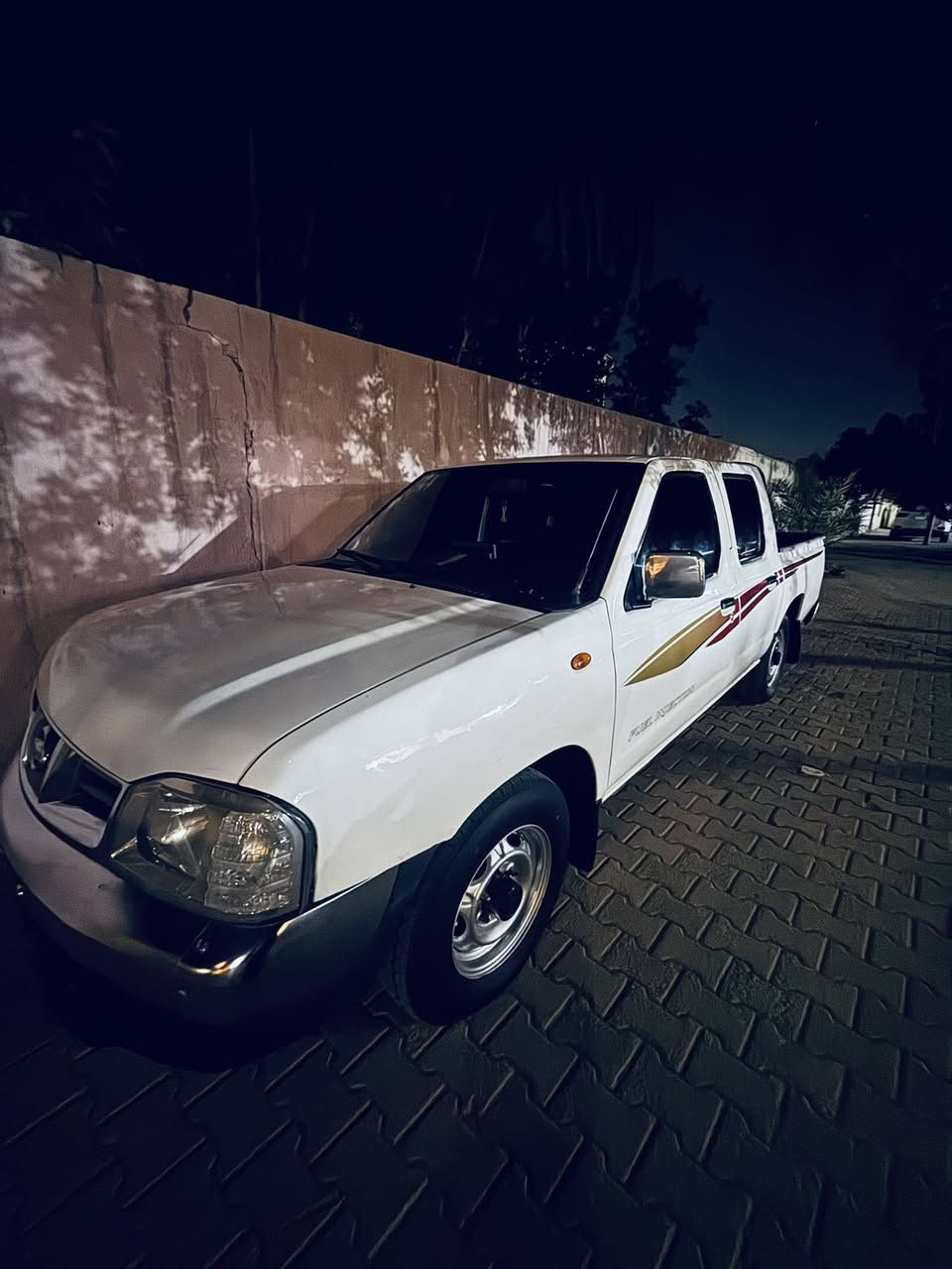 السلام عليكم بيكم مزاد 2008 اسويلك وكاله ام باركود او كتاب من وزارة كامل او جاي وستلمته بوجهك تروح للمرور تكمله سيارة مصبوغه عام جمالية سيارة تبريد مكينه كير كله كامل مابيها نقص ابدا مكانها كربلاء سعرها 75 بيها مجال بسيط استفسار ***********
