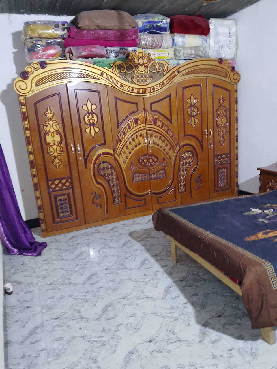بيت للبيع الصخين شارع حسينية الأمام الغائب ركن مساحه 200بناء طبوك صب كونكريت بيه نقص قليل ***********
