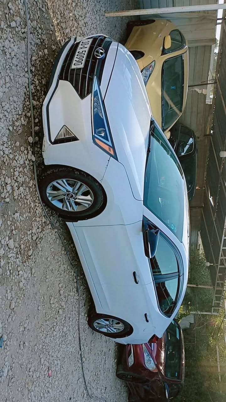 النترا موديل ٢٠ فول مواصفات فتحه بصمه كشنات جلدكير اي تي حادث جاملغ وبنيد مكانها حله بابل سياره جاهزه من كلشي مكينه كير حداديه 
معرض الخفاجي لتجاره السيارات الحديثه 
ترهم بمقدمه 90 ورقه والباقي اقساط
للستفسار ***********
