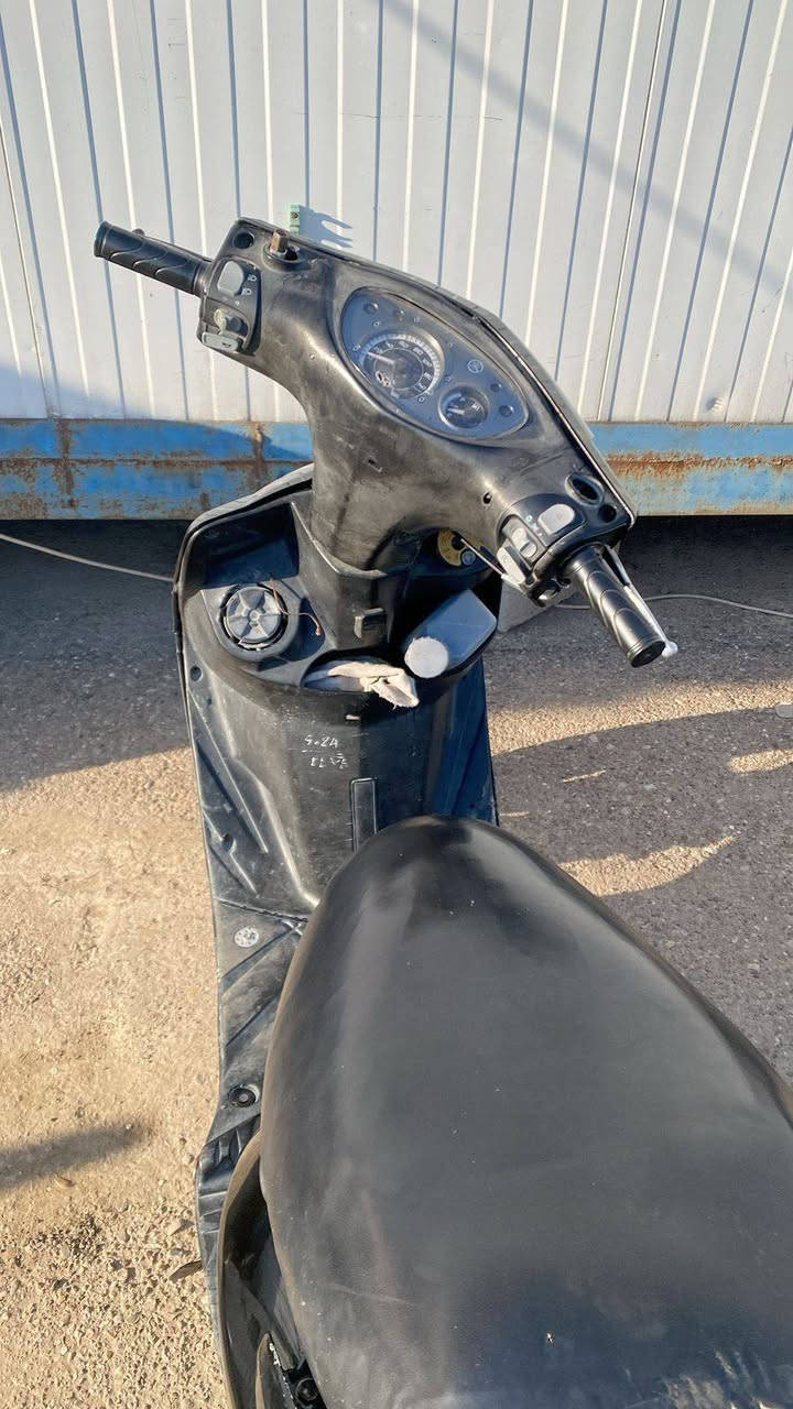 دراجه ثعلب للبيع او مراوس 
معلكه ولف واحد نقوصات بسيطه نكره سلف مكاني بغداد الدولعي *********** رقمي المو شراي لا يدخل رحمه الوالديكم مستعجل على بعيتها 475 بيها مجال حك جيه وللشراي
