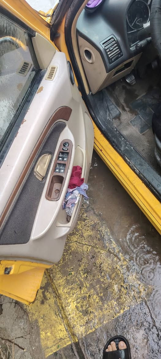 السلام عليكم بارص 18 رقم مثنى تحويل راعيها بالسماوه بيها بنيد مبدل تدفئه تبريد شغالات سنويه لل ٢٩ شاشه وكامره وتحكمات وتبريد قطعتين  مكانها بغداد الشعب مكينه تنقص دهن سعرها ٣٨ وبيها مجال ***********
