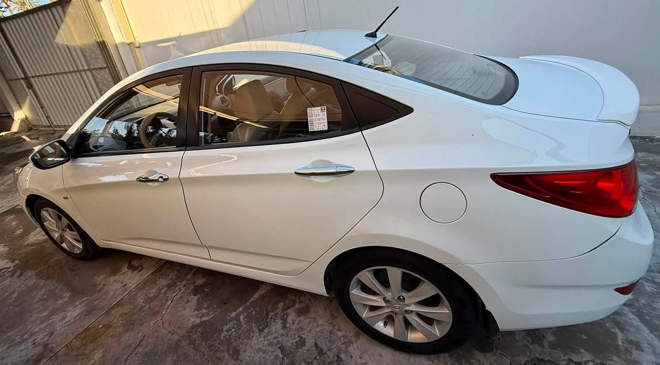 اكسنت موديل 2013  خليجي مكفوله من صبغ  بيه بارد فقط بغداد بسمي  محرك 1600 

 السعر 105$ 

***********
