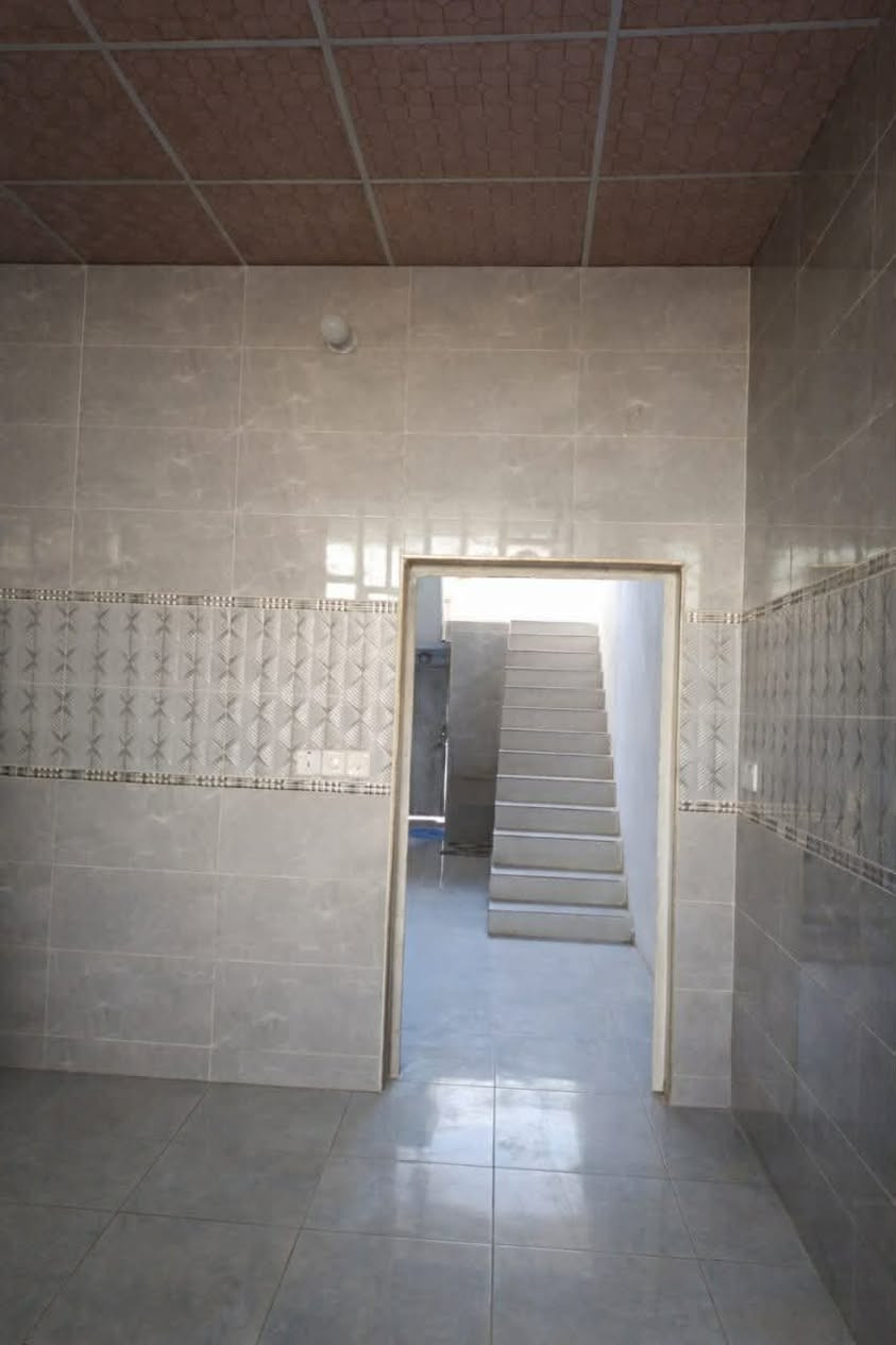 بسعر75مليون فقط
دار مساحة140م طابقين بناء حديث 
منطقة السواعد قرب الشارع العام موقع مميز

للبيع وبسعر 75مليون فقط 

مكتب سما بلدروز للعقار مدخل شارع العلوة
***********
