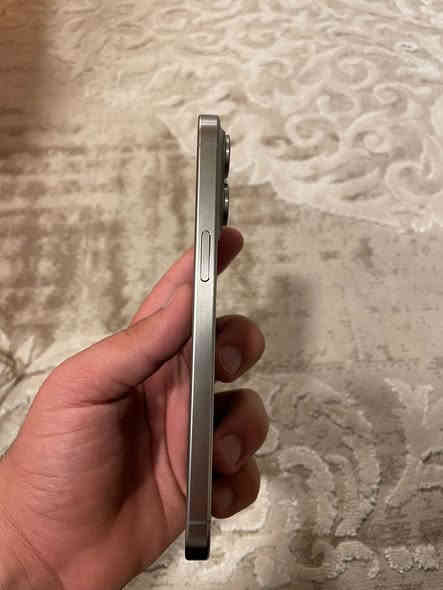 ايفون 15 بروماكس تيتانيوم 
ذاكره 256
بطاريه 86
نظافه فول 100‎%‎
سعر مليون 100 بي مجال
***********
حاليا بكركوك
