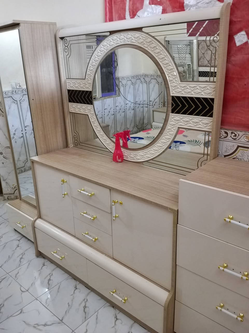 آلُـۜسـۨۚ(✋)ــِۖلُأمٌ ؏ـليۜـ(💜)ـكم غرفه 🇹🇷تركي للبيع نضافة مثل ماواضح بل صورة  9قـــطع اي استفسار خاص او انتصال عل رقم 🌹 ‏‪***********‬‏🌹اذ مو شراي ارفع المنشور بصلات على محمد 🌺
