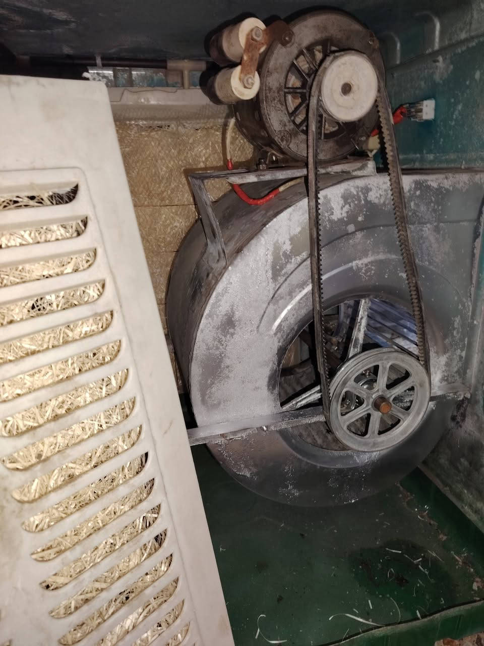 مبردة حجم ٢ ونص. جنرال بيبان بلاستك. حلفات جدد جاهزة سرعتين. ***********.
