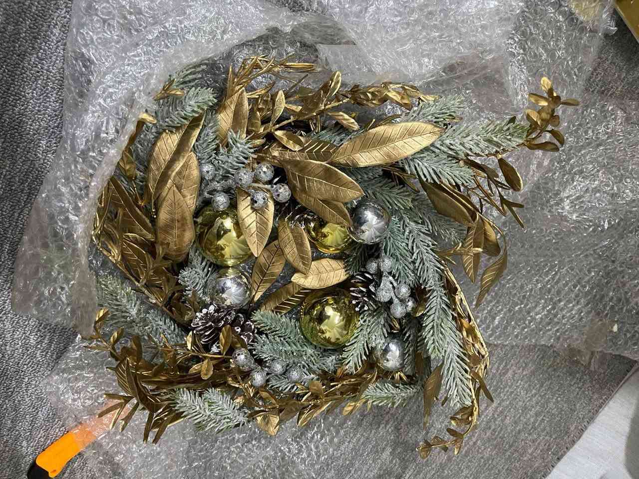 مجموعه كرسمس 
نشره كهربائيه بيه ٥٠ كلوب 
شجر طويل تقريبآ مترين ونص عدد ٥
نشره ضوئيه طاقه شمسيه عدد٢
طوق ذهبي عدد١
نجمه ذهبي عدد٢ 
سعر الكل ٤٠


**إذا كنت صاحب هذا الإعلان وتريد حذفه لأي سبب، رجاءا أرسل رسالة إلى الدعم الفني**