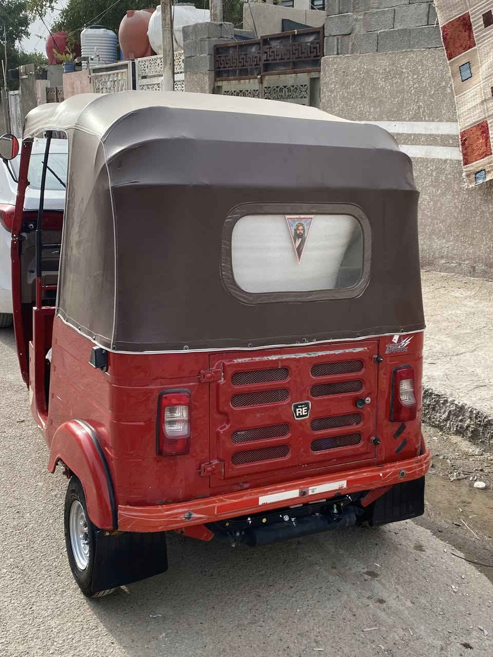 تكتك ٢٠١٨ كفاله عامه ماعدا الدوس مكينه ٢٠  تخم تاير جبلي. جاهزة التكتك للأخير دوشمه رقم وسنويه باسمي إنكليزي بس لوحه عربي للاستفسار اكثر والسعر خاص *********** امير
