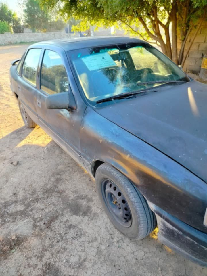 فكترا موديل 90 رقم الماني للبيع كير محرك شرط السعر35وبي مجال قليل ***********
