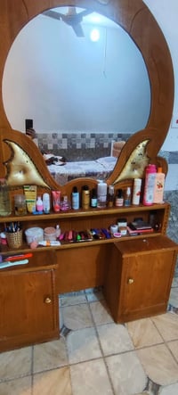 اغراض • مستلزمات غرفة نوم