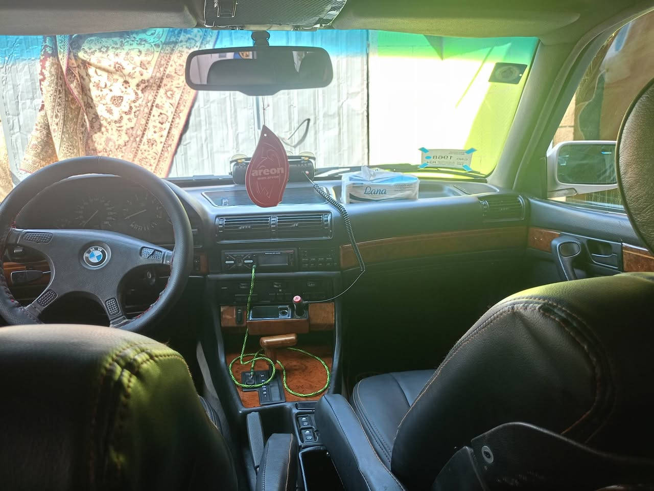 السلام عليكم بي ام 730 سياره بلكارتون جاهزة من كل النواحي سيارة مكفولة كفاله برغي مانقصها شرط اترايك اذا مو 260 موقبول ارجع وعيد سياره وضع شركة وبلجيس برغي مانقصها السيارة بيع ومراوس حسب القناعة السعر 60////***********
