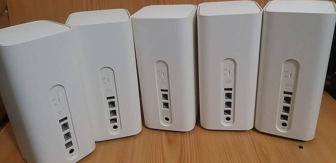 راوترات هواوي  B818 _260 للبيع 
4G

مفتوح رسمي لجميع ألشبكات 
أسيا _زين _كورك 

كات  19
2.4 GHZ   ///  5GHZ

منفذين لان  1 كيكا
منفذين للأنتنا الخارجية  Ts9

ألسعر    ١١٥  ألف 

متوفر توصيل لكل محافظات ألعراق 

واتساب   ***********
