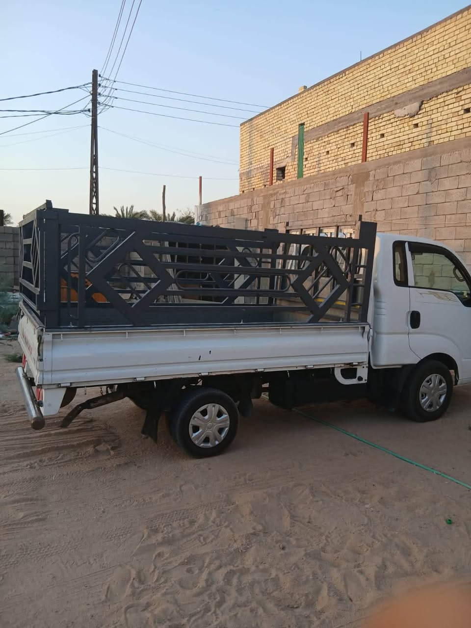 ٢٠١٠ محدثه ٢٠١٨ .. مكينه كرنفال مفتوح بم ونوزل 
مكينه حداديه جاهزه تايرات جدد مكفوله من الضربه بيها تكحيلات بسيطه.. تحويل مباشر العنوان بصره السعر ٨٥
***********
