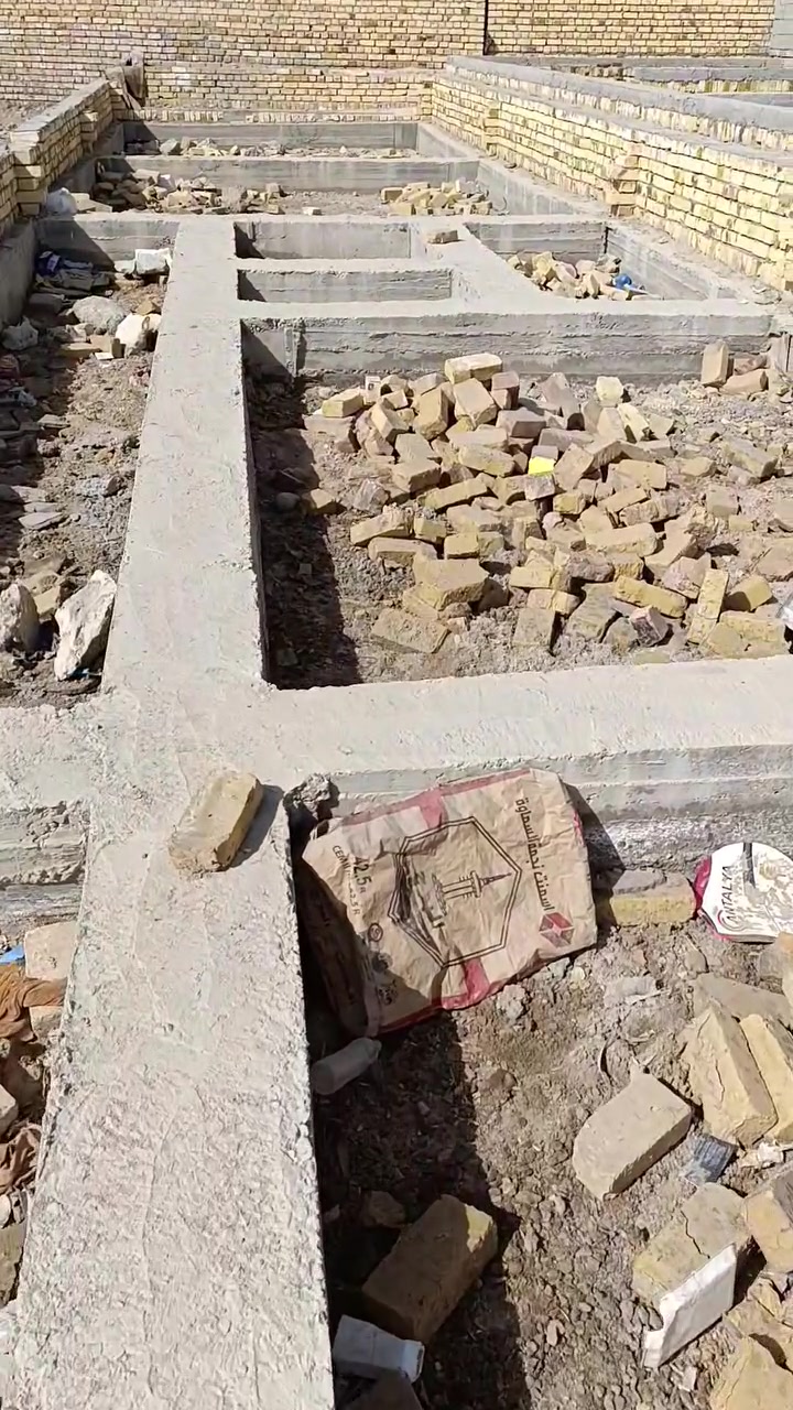 رباط قطعة زراعي مساحة 140 متر خلف حسينية ابو تراب مقابل حي الشهداء كاع آل نجي 
الفرع الثالث خدمات ماء وكهرباء رسمي واصل للقطعة والضوئي براس الفرع 

للتواصل 

***********
