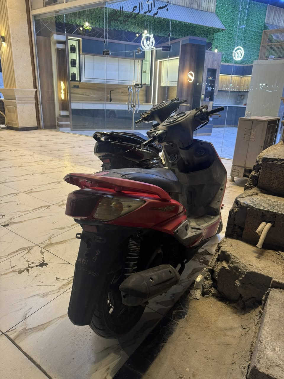 سكنس فحل ياباني قبل يومين نزلت دراجة رمبه كابريتر بيها دبلات تعبانه شويه عنوان البصره . للاستفسار ***********
دراجة حته اوراق منفيس بيها فقط دبلات تعبانه
