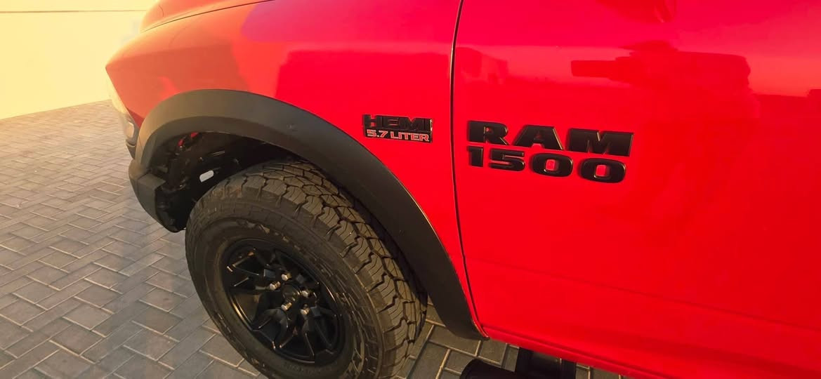 السلام عليكم 🌹🌹
ادوات كلك بدون تحويل
دوج رام ريبل
موديل 2018
متومة رقم انكليزي الجديد
مكينة/8 سلندر 5700
باب طويل بدي قصير
مكفولة من الصبغ والكص والضربة
مكينة وكير وحدادية بالشرط 
السعر 90 ورقة وبيهة مجال 
للاستفسار الاتصال 
***********
