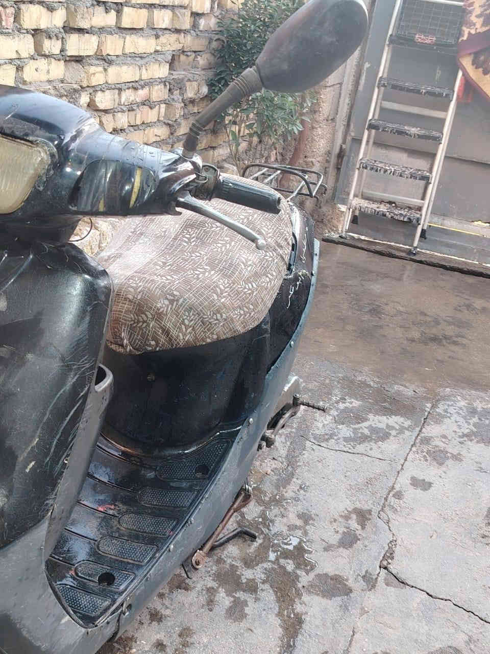 سلام عليكم دراجه بطه نضيفه وحلو 
ما مفتوح برغي بيهه السعر 250بيهه مجال 
كربلاء طوريج  ***********
