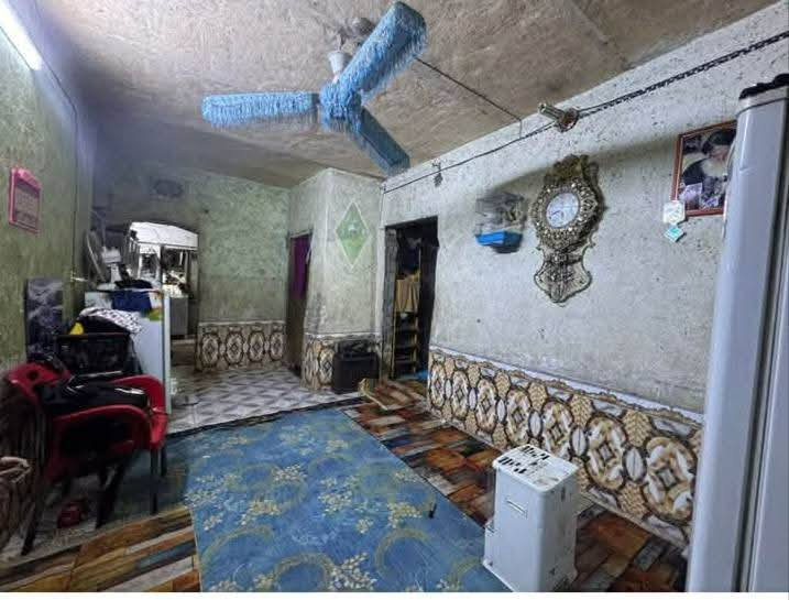 السلام عليكم بيت للبيع في الكفل منطقة خان سيد نور طريقه العلماء مساحه 130متوفر للاستفسار الاتصال على رقم ***********
