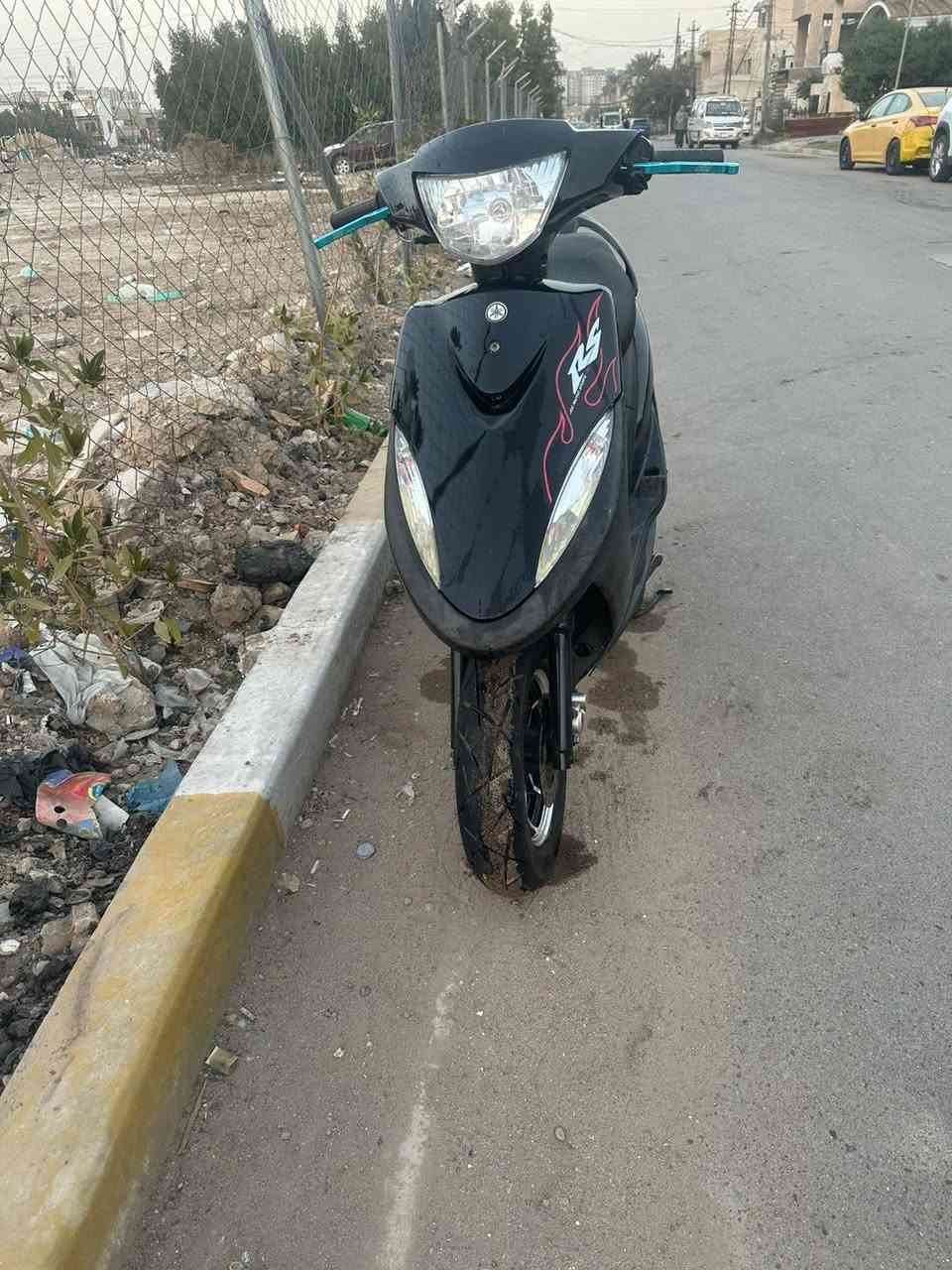 سلام عليكم دراجه ماكس عدله دراجه من التاير التاير بدلاديه بيها وياله رياضي مكينته خرسه صوتها متسمعه شلع ومعدل ترايك وين متريد مكينه 49 مداريه من كل النواحي مكاني حي جهاد سعرها (450بيها مجال) ***********
