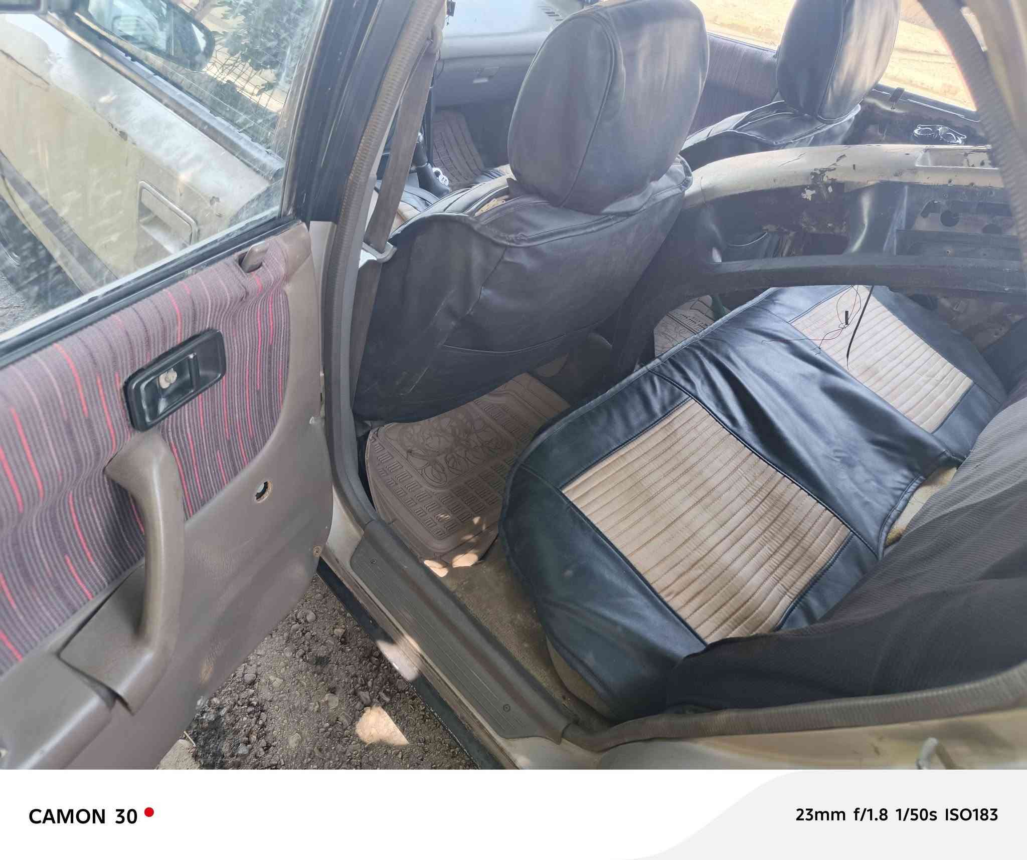 مازده للبيع 
ضرر مثل ما موضح بالصوره بدون خياس حداديه تعبانه بوربرين البور كايم 
محرك كير شرط باتري جديد
 مسجل + سستم سماعات
كاربون بانزين سنويه 2028
الشرعي جيراني شرط التحويل 
سعر 14 وبيها مجال شي قليل 
ماجاوب خاص ولا تعليق شراي خابر عنوان موصل جانب الايسر حي الزهراء رقم ***********
