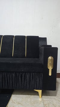 ديوان ١١ نفر • ميز بلازمة • نضافة