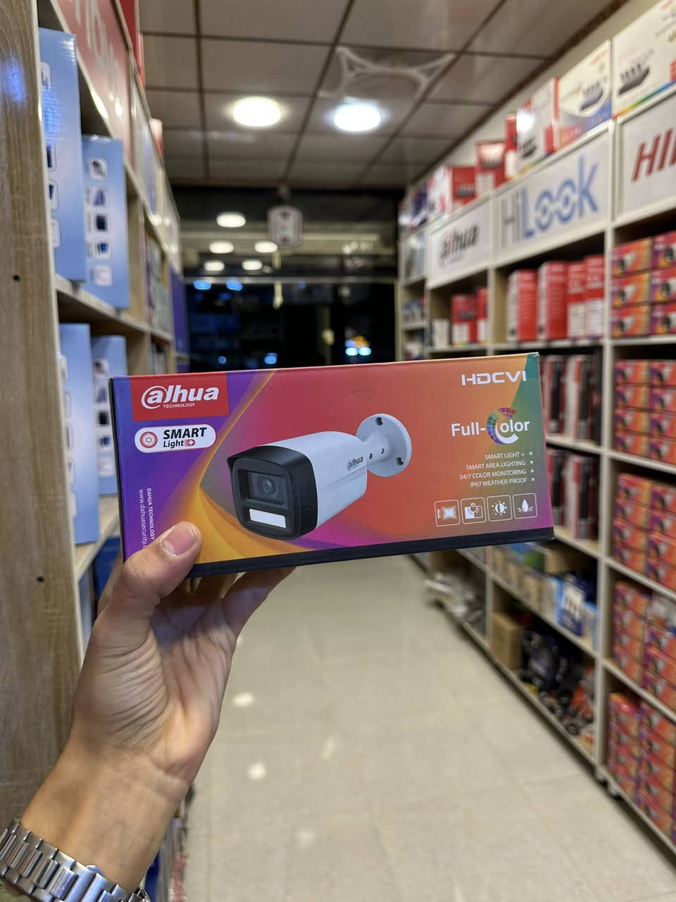 السلام عليكم زبائن مكتب العصر الجديد✅
متوفر كل ملحقات الكاميرات وبأسعار تنافسيه🔥

متوفر كل ايتمات وكاله دهوا📸
محولات
Dvr
بورسبلاي
محولات مطريه
لفات واير اصلي مسلح طبقتين 50م / 100م / 250م / 500م
متوفر ايضا لفات جاهزه
15م / 20م / 30م / 40م / 50م / 60م 
متوفر كامرات وكاله اسوار 
Dvr وكال اسوار

متوفر ups
120w
100w
1500v
2000v
850v

متوفر توصيل لكافه محافضات العراق

للطلب او الاستفسار :***********
