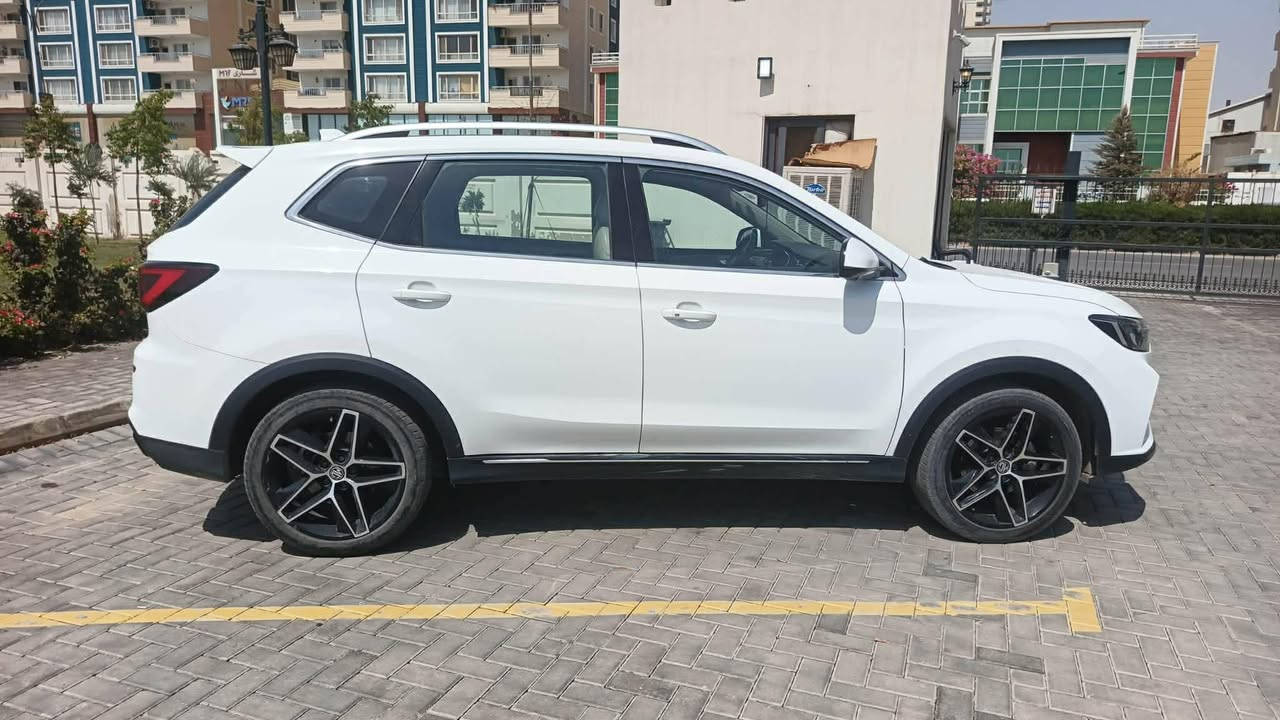 **** MG ..2023.... 175$ ***
ضمان سنتين ٢ 
#العداد: ٣٥ kmالف 
السياره: بدون ضرر 
السياره: شرط تحويل والوكالة والغرامات المرورية 
#ملاحظة: السياره يوجد بطاقه الوقودية ⛽️ 
المواصفات: 
نصف فول 
شاشه وكامير 
حساسات امامي و خلفي 
لادار امامي وخلفي 
تحكم بل ستيرن جهتين 
باقي المواصفات معرضه بل صور 
#العنوان : الموصل_ الحمدانيه قرقوش 
#الاتصال: *********** _ ***********
