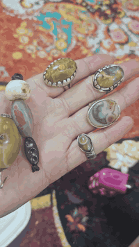 سلام عليكم احجار محابس للبيع بغداد الاستفسار عل وتساب ***********
