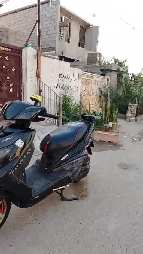 سلام وعليكم سكنس فحل للبيع الدراجه نضيفه مثل ماموضح بل صور  الدراجه شغاله نكره سلف وهندر بس الباتري تعبان رايدله تبديل  صالنصه رياضي كاربون فايبر الدراجه نضيفه مكينه غرسه السعر 650وبيهة مجال المكان بغداد البياع أو مراوس بجيتي ار رقم الهاتف ***********
