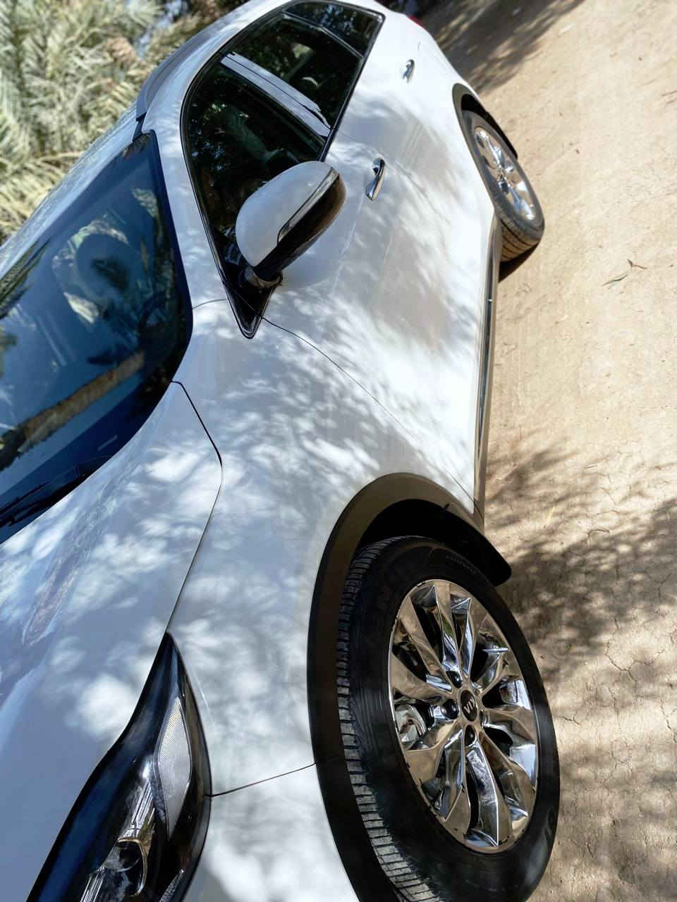 السلام عليكم
كيا سورنتو 2020 خليجي  

فول مواصفات

مكفوله كفالة عامة من جميع النواحي 

 السياره جديده بمعنى الكلمه 

6 سلندر 3.5

7 راكب 

3 قطع تبريد 

بصمة 

بصمة ابواب 

جنطة كهربائية 

جنطة ذكية 

كشنات جلد

كشنات كهرباء

نقطة عمياء 

تحديد مسار 

مانع نزلاق 

5 انظمة قيادة 

دفع رباعي 

اوتو هولد 

نظام ترحيب 

4 جامة اوتو 

حساسات امامي و خلفي 

اشاير بل مري 

تحكم استرن 

6 رقم بغداد 

7 ماشيه 70حقيقي
 
سيارة بعد بيهة هواي مواصفات 

🟩 السعر المطلوب 263 وبيه مجال 

رقم الهاتف***********

موقع السياره النجف
