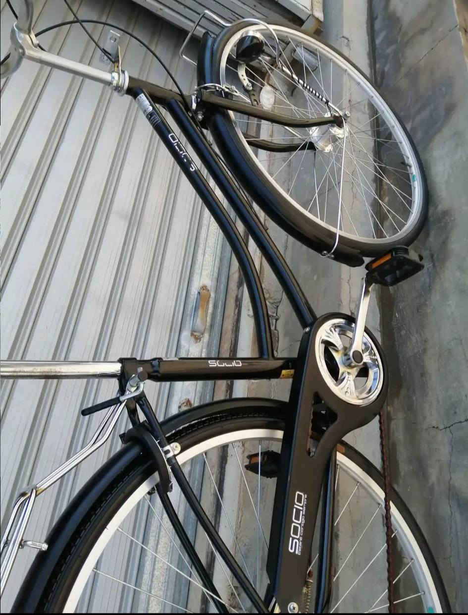 سلام عليكم
بايسكل للبيع عقرب حجم 27  النظافه 90٪
العنوان شطرة 
السعر 135 وبي مجال للشراي 
للتواصل ***********
