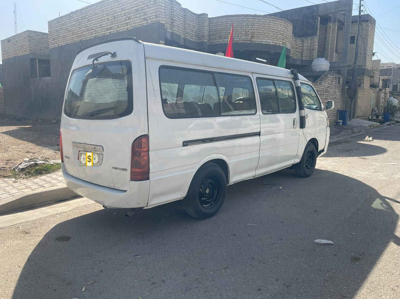 سلام عليكم شباب جنب اجوان 2014 للبيع مكان بغداد جسر ديالى*********** ***********
