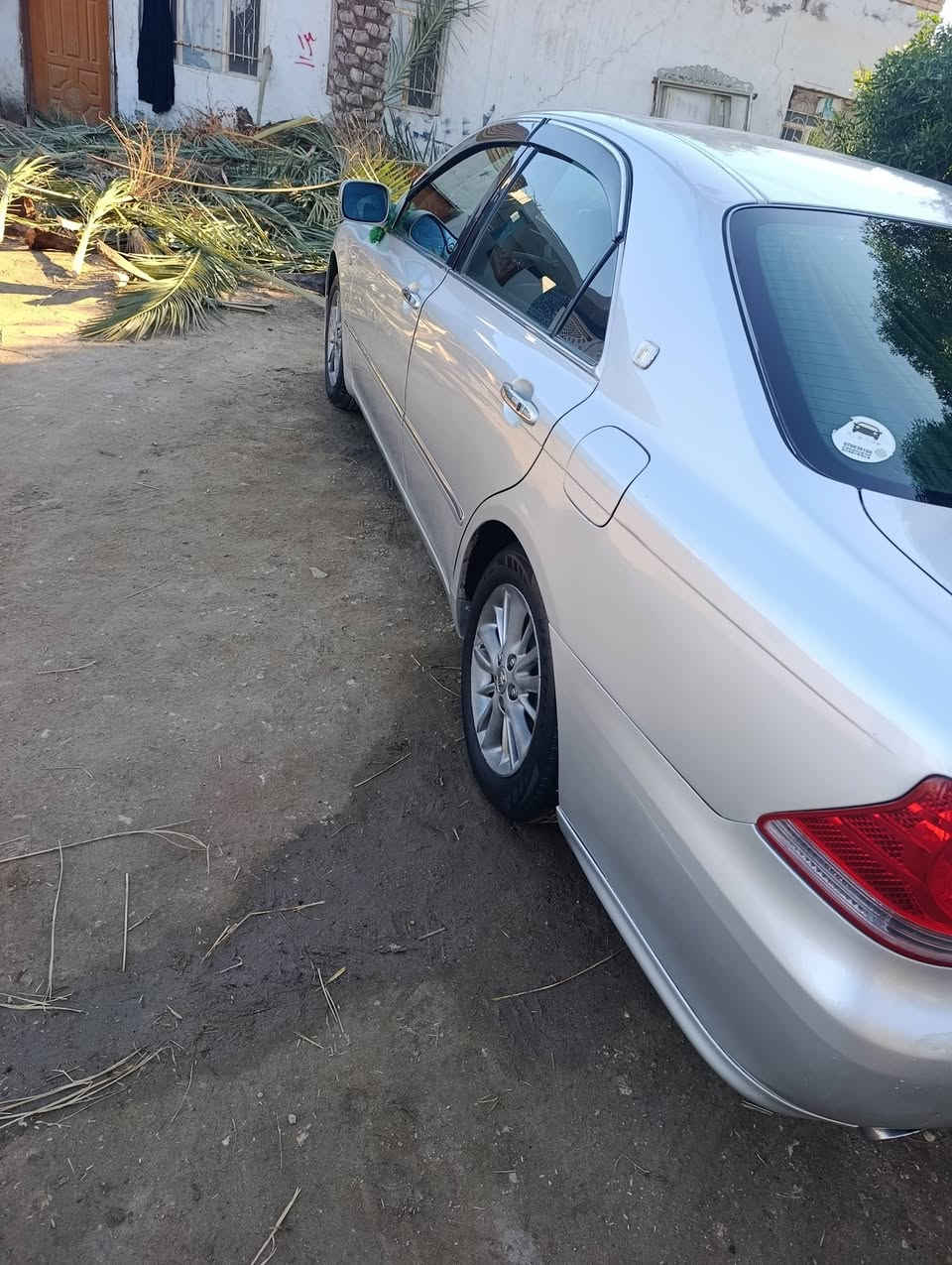 سلام عليكم للبيع او مراوس.  باأمريكي جارجر او أوبامه   تويوتا شاهينه موديل 2003رقم كركوك مدفوع الكمرك وضريبه وقرصه موجود بيه باقيه بس على رقم شاصي 82دكمتين مكينه كير حدادية السياره جاهز من كل النواحي كفاله من الكص والضربه العنوان النجف ابصخير رقم موبايل ***********
*********** السعر 110 وبين مجال بسيط
